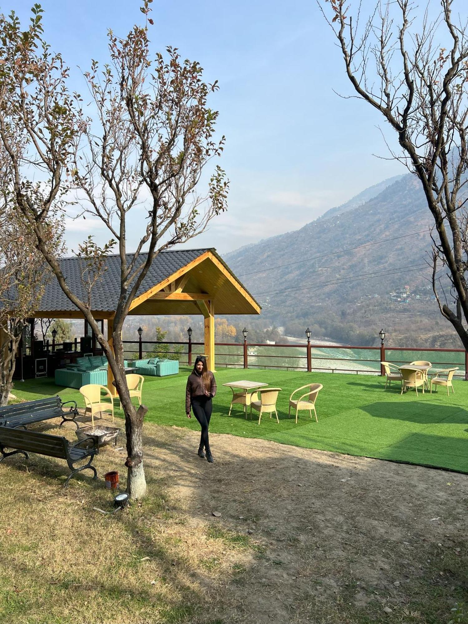 Regenta Inn By Riverside Manali Extérieur photo