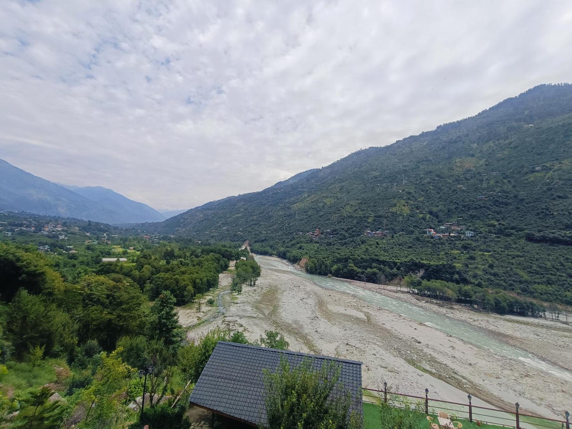 Regenta Inn By Riverside Manali Extérieur photo